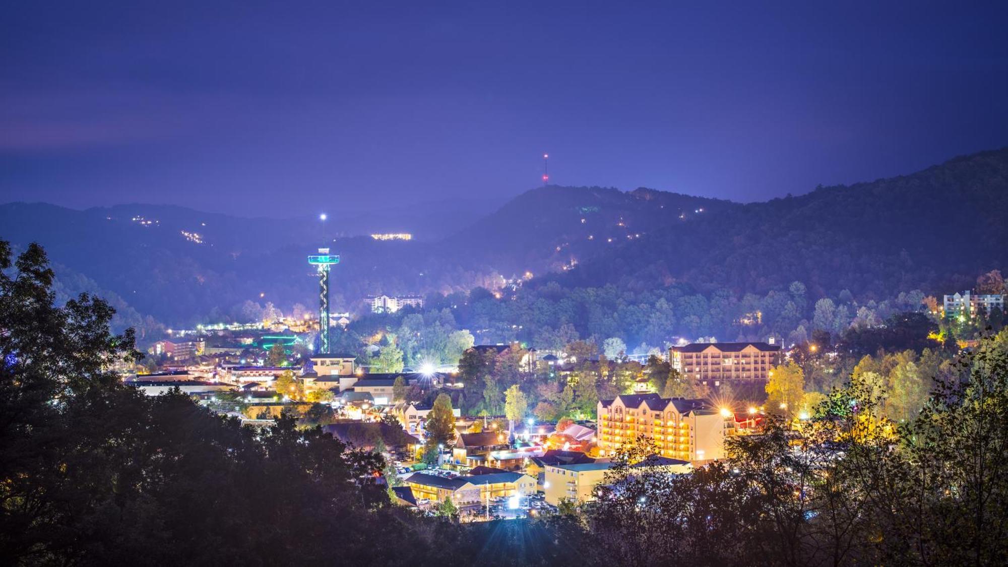 Serenity Heights, Amazing Views, Hot Tub Pool Access, 1089 Free Tickets Each Paid Day, Dollywood Gatlinburg Esterno foto